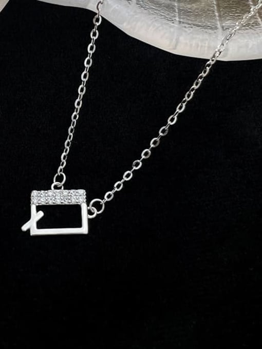 NS1000 [Silver Platinum Q] 925 Sterling Silver Cubic Zirconia Letter Minimalist Necklace